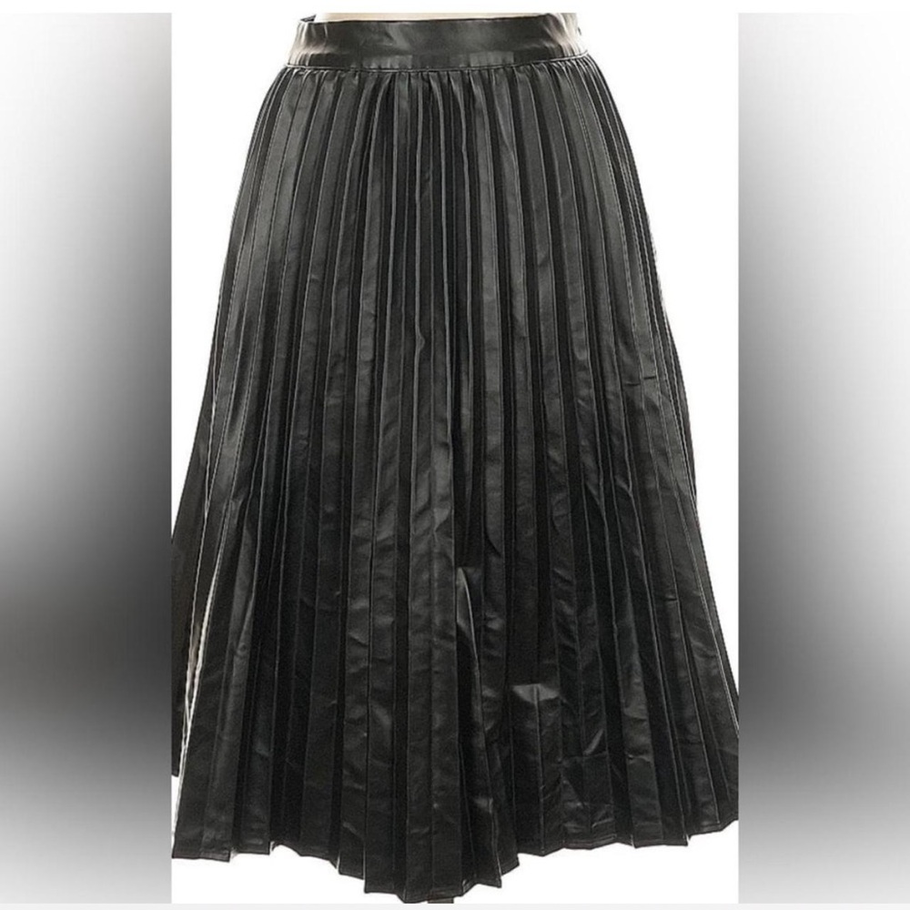 Brand new Monteau Los Angeles midi skirt